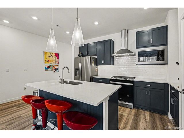 368 Geneva St, Aurora, CO 80010