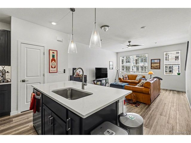 368 Geneva St, Aurora, CO 80010