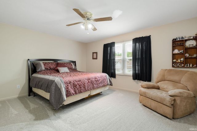 60506 Woodstock Drive, South Bend, IN 46614