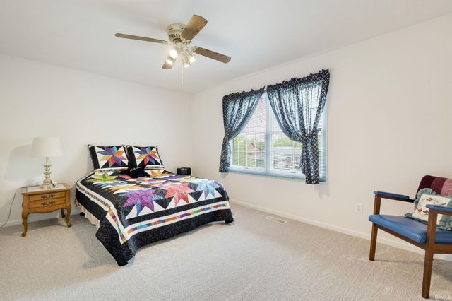 60506 Woodstock Drive, South Bend, IN 46614