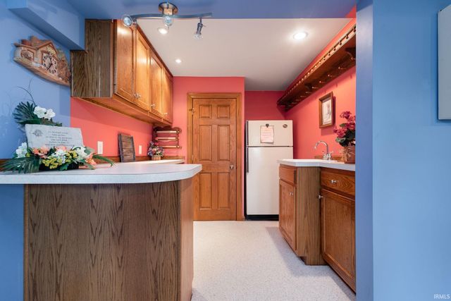 60506 Woodstock Drive, South Bend, IN 46614