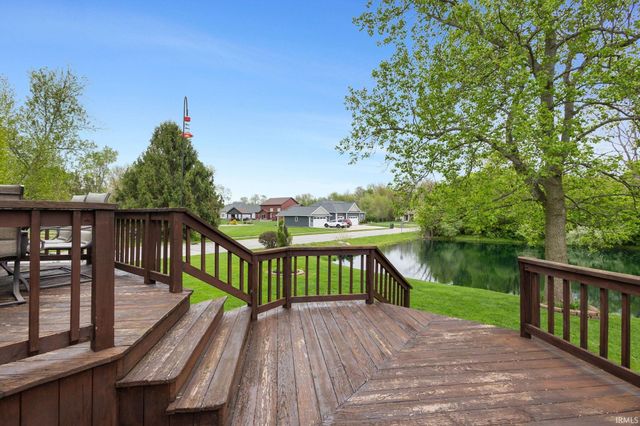 60506 Woodstock Drive, South Bend, IN 46614