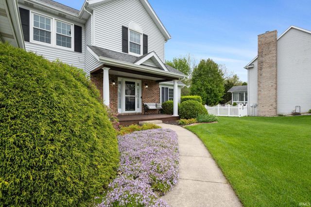 60506 Woodstock Drive, South Bend, IN 46614