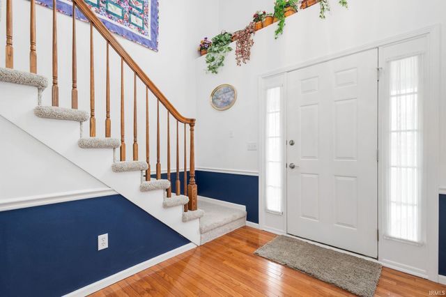 60506 Woodstock Drive, South Bend, IN 46614