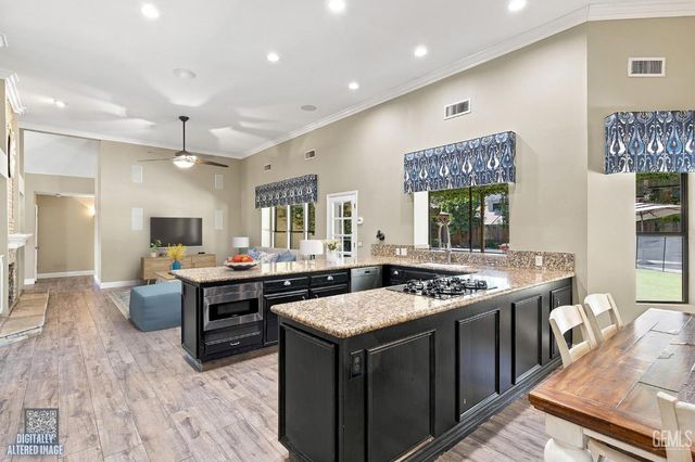 1701 Sprucehaven Street, Bakersfield, CA 93312