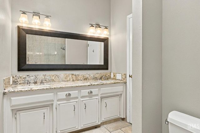 1701 Sprucehaven Street, Bakersfield, CA 93312