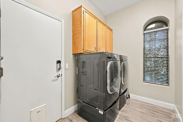 1701 Sprucehaven Street, Bakersfield, CA 93312