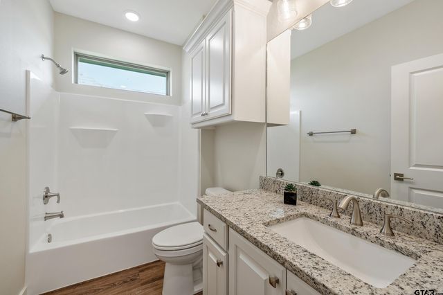 15055 High Country Acres Lane, Tyler, TX 75706