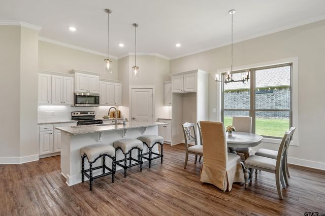 15055 High Country Acres Lane, Tyler, TX 75706