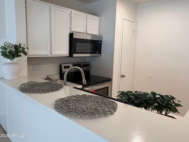 30 E Brown Road 1024, Mesa, AZ 85201