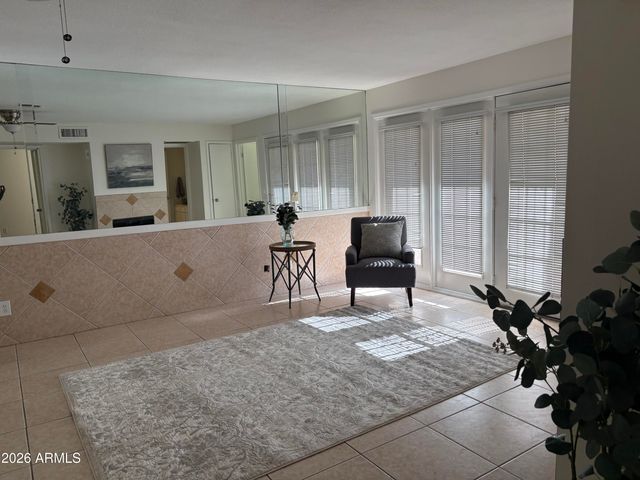 30 E Brown Road 1024, Mesa, AZ 85201