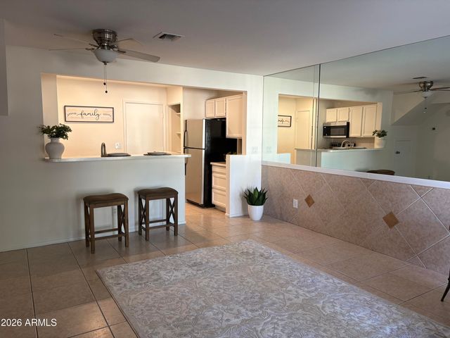 30 E Brown Road 1024, Mesa, AZ 85201