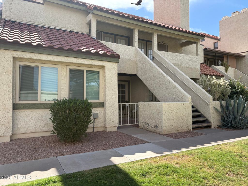 30 E Brown Road 1024, Mesa, AZ 85201 — photo 2