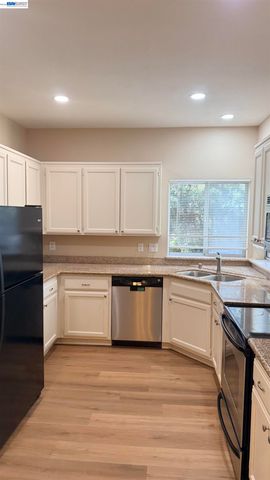 103 Tuscany Court, Hercules, CA 94547