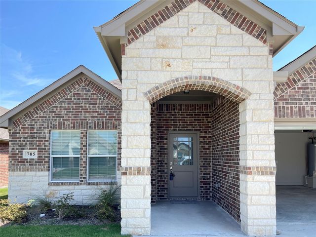 705 Tippit Lane, Greenville, TX 75402