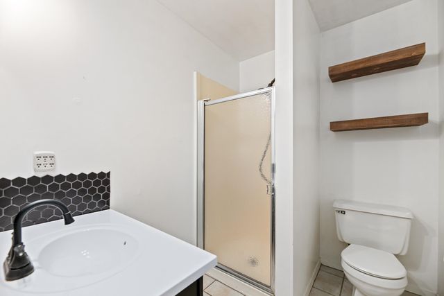 4034 N Danbury St, Bel Aire, KS 67220