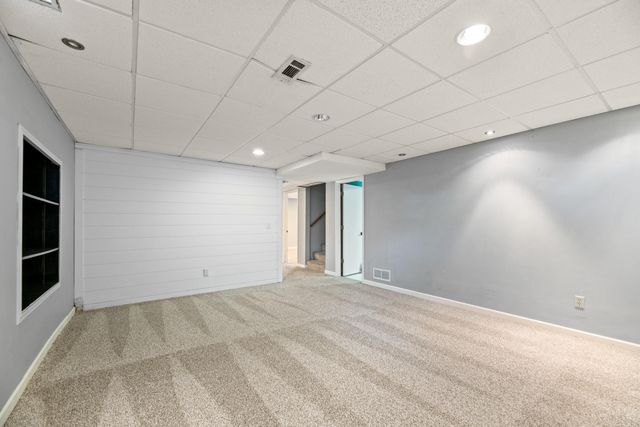 4034 N Danbury St, Bel Aire, KS 67220