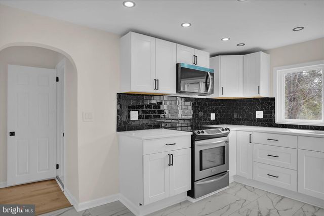 1831 MT LAUREL RD, Temple, PA 19560