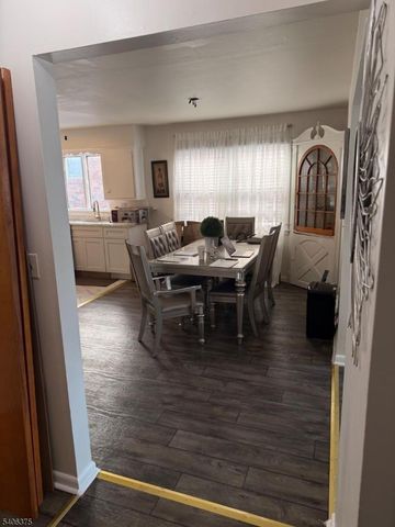 83 Wagaraw Blvd, Prospect Park Boro, NJ 07508