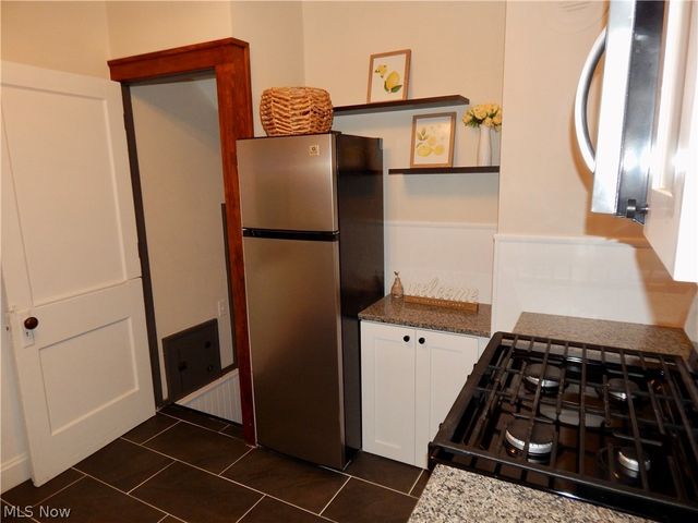 1718 Cook Avenue, Cleveland, OH 44109