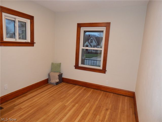 1718 Cook Avenue, Cleveland, OH 44109