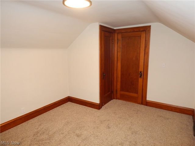 1718 Cook Avenue, Cleveland, OH 44109