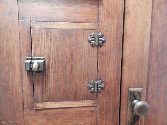 1718 Cook Avenue, Cleveland, OH 44109