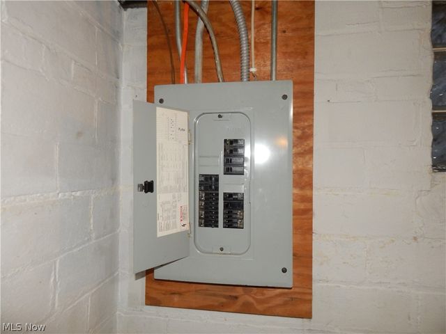 1718 Cook Avenue, Cleveland, OH 44109