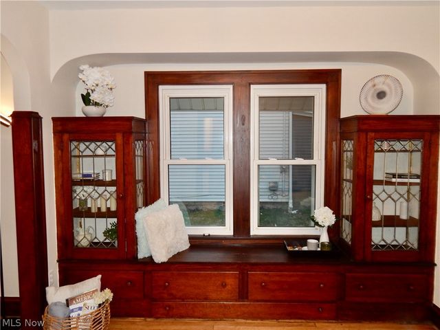 1718 Cook Avenue, Cleveland, OH 44109