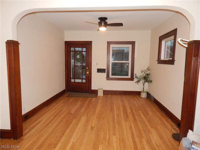 1718 Cook Avenue, Cleveland, OH 44109