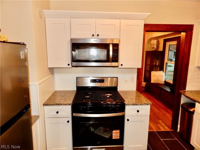 1718 Cook Avenue, Cleveland, OH 44109