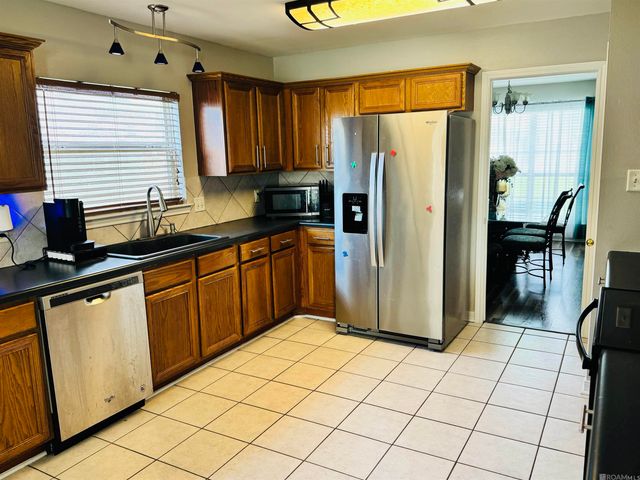 17361 Cherry Creek Dr, Prairieville, LA 70769