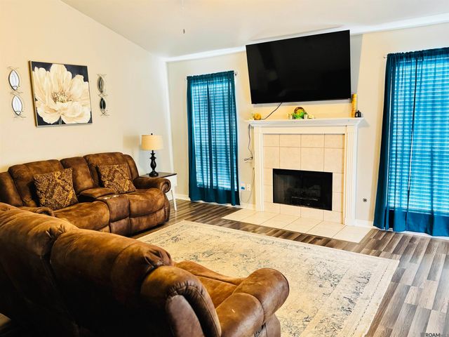 17361 Cherry Creek Dr, Prairieville, LA 70769