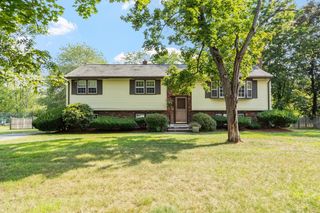 10 Gearty St, Wilmington, MA 01887