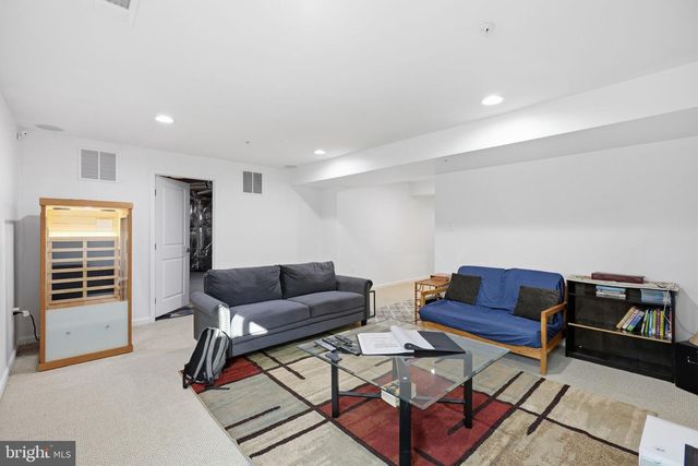 1510 MISSISSIPPI AVE SE, Washington, DC 20032