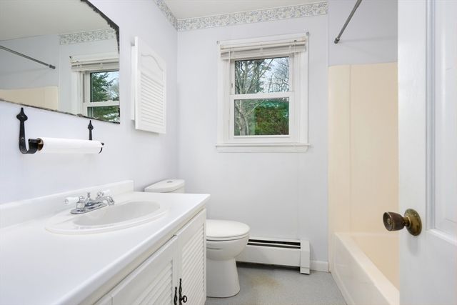 33 Head Of The Bay Rd., Bourne, MA 02532