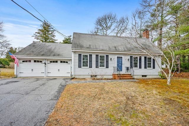 33 Head Of The Bay Rd., Bourne, MA 02532