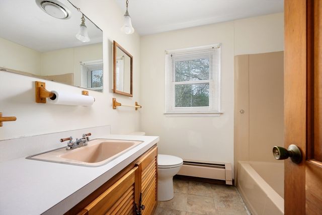 33 Head Of The Bay Rd., Bourne, MA 02532