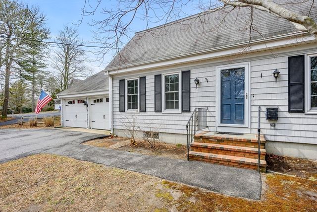 33 Head Of The Bay Rd., Bourne, MA 02532