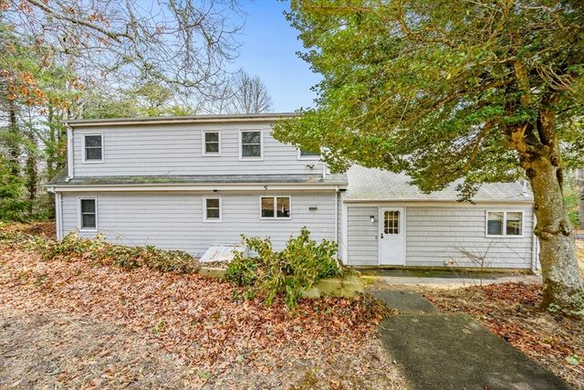 33 Head Of The Bay Rd., Bourne, MA 02532