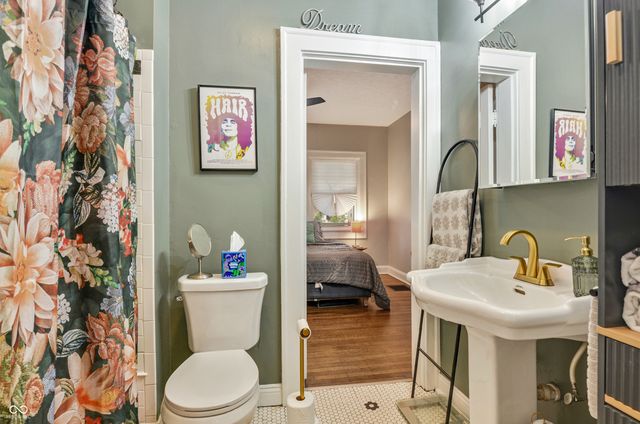 3960 Rookwood Avenue, Indianapolis, IN 46208