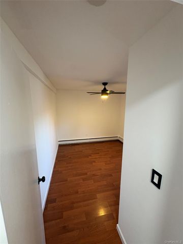 35 Washington Avenue North 1, White Plains, NY 10603