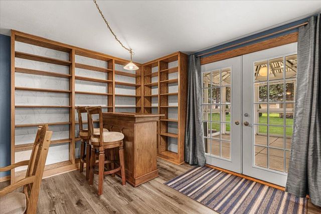 819 Kings Ridge COURT E, West Bend, WI 53090