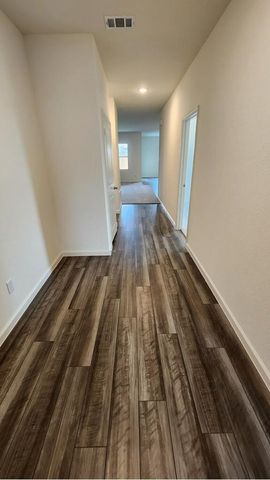 2 Winship Drive, Edgecliff Village, TX 76134
