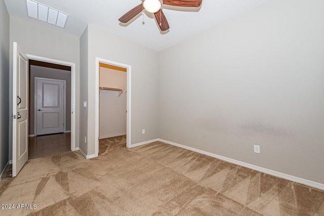 2729 E DUNBAR Drive, Phoenix, AZ 85042