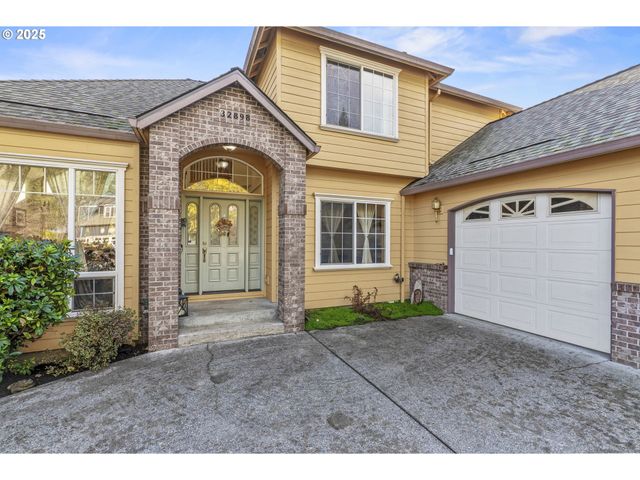 32898 Sw Keys Landing Way, Scappoose, OR 97056