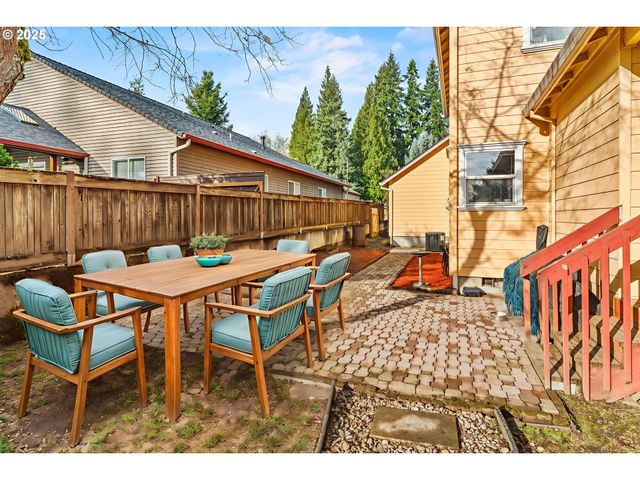 32898 Sw Keys Landing Way, Scappoose, OR 97056
