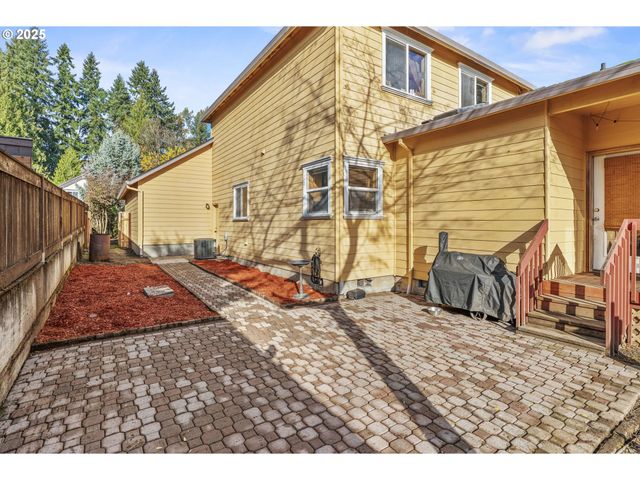 32898 Sw Keys Landing Way, Scappoose, OR 97056