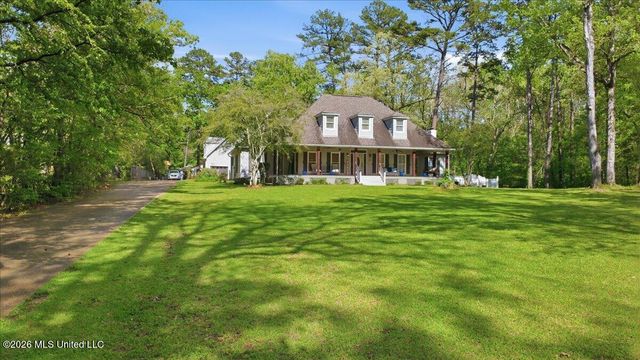 104 Quail Hollow Place, Brandon, MS 39047