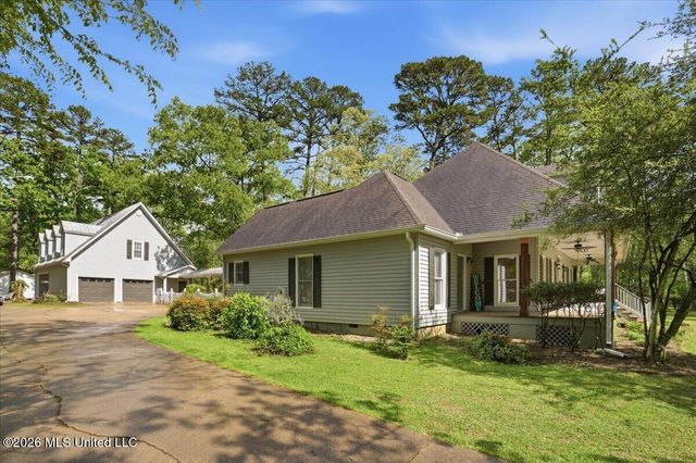 104 Quail Hollow Place, Brandon, MS 39047